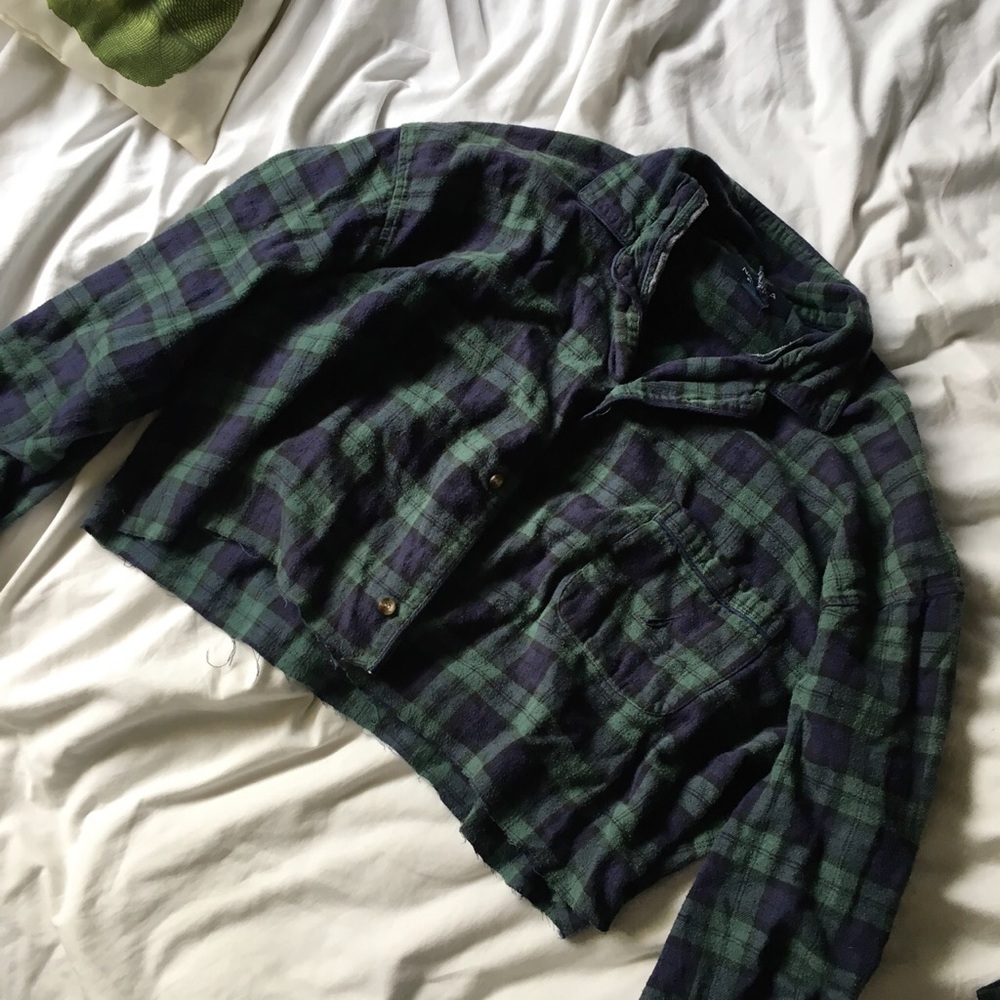 Green cropped flannel